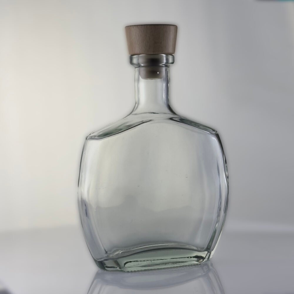 Graviruotas stiklinis butelis – personalizuota dovana ypatingoms progoms